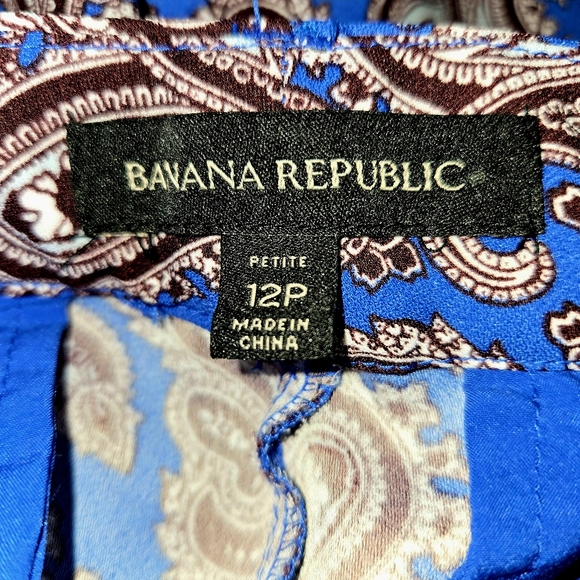 12P, Banana Republic Avery pants featuring a blue paisley print. - Picture 11 of 12